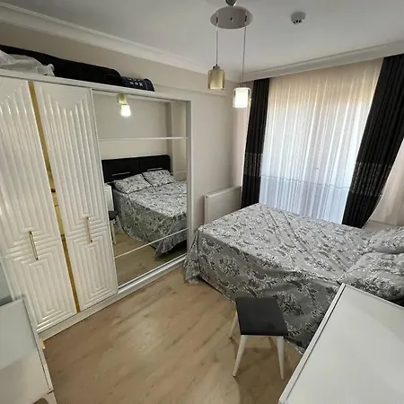 شقة علوية عصرية تطل على وسط المدينة 63 Modern With A View Of The Center Apartmán Istanbulská provincie