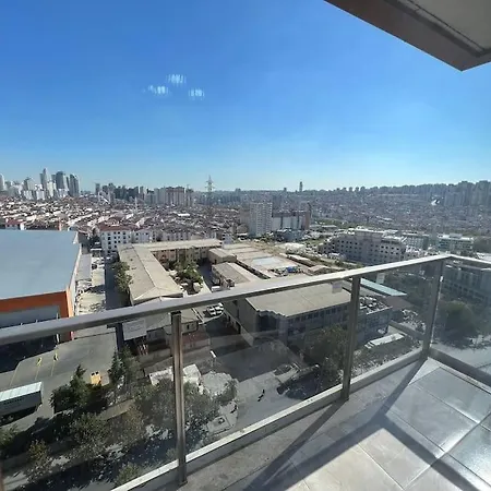 شقة علوية عصرية تطل على وسط المدينة 63 Modern With A View Of The Center Apartmán