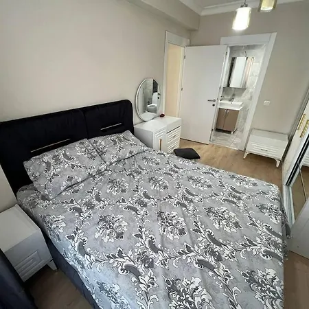 شقة علوية عصرية تطل على وسط المدينة 63 Modern With A View Of The Center Apartamento